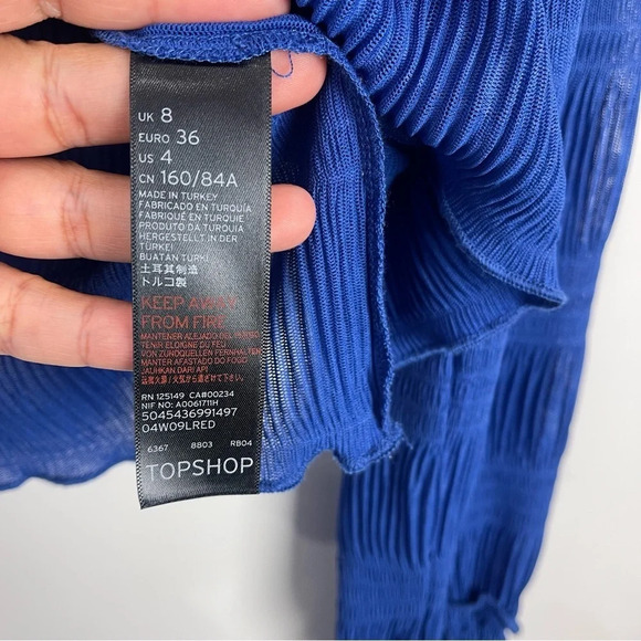 TOPSHOP Mock Neck Long Sleeve Ruffle Plisse Top Blue Size US 4 - Picture 7 of 12